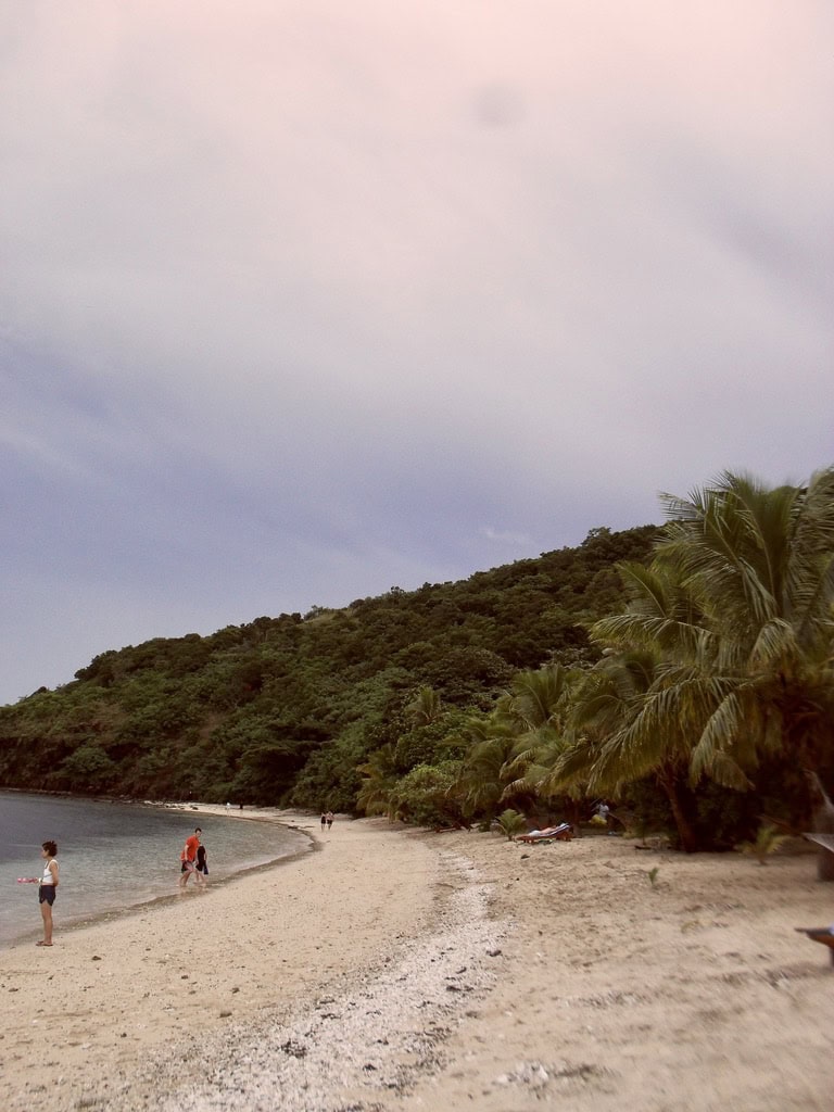 backpacking yasawa islands