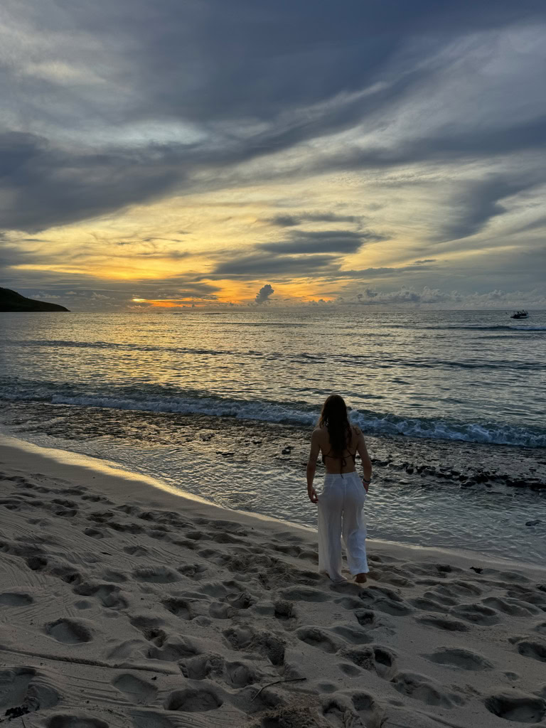 backpacking yasawa islands